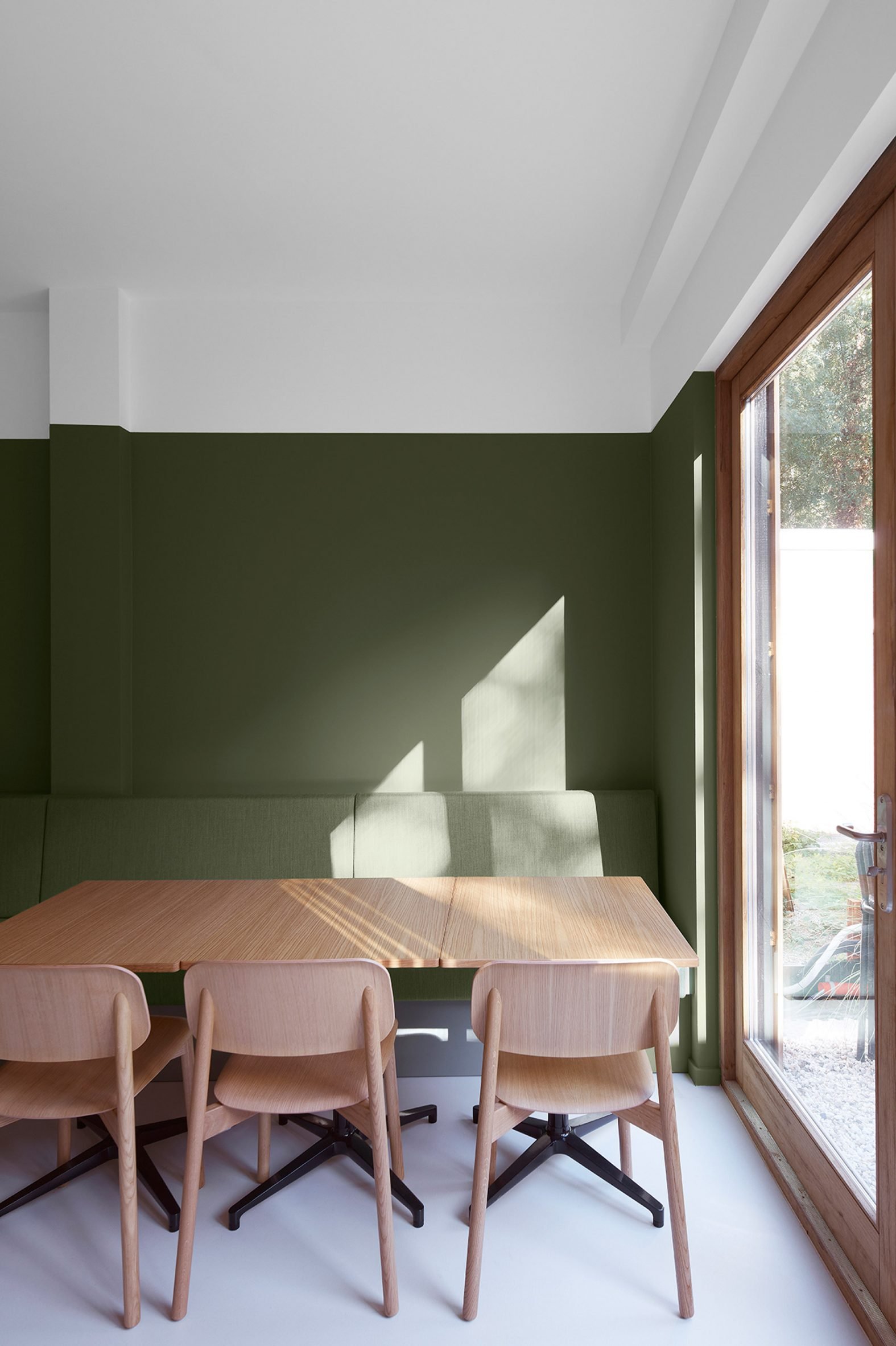 Dentista clinic in Amsterdam has colour-block interiors