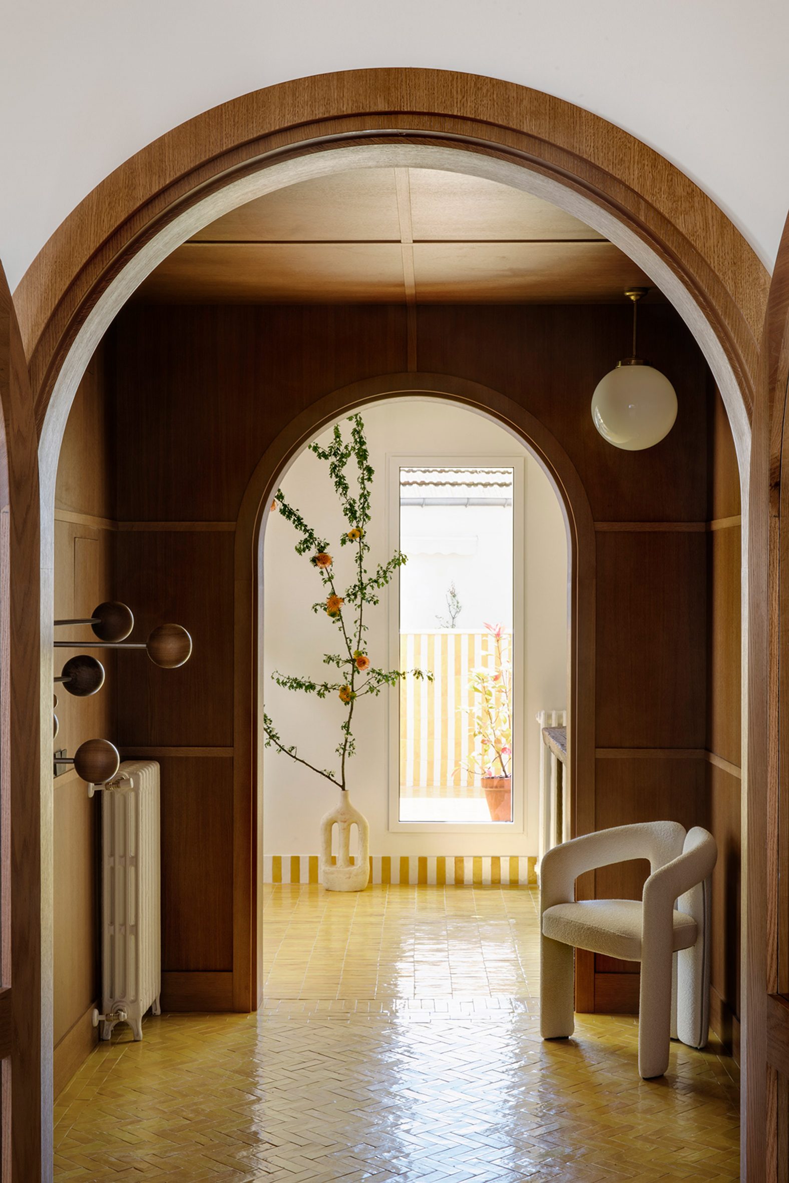 Conde Duque apartment by Sierra + De La Higuera