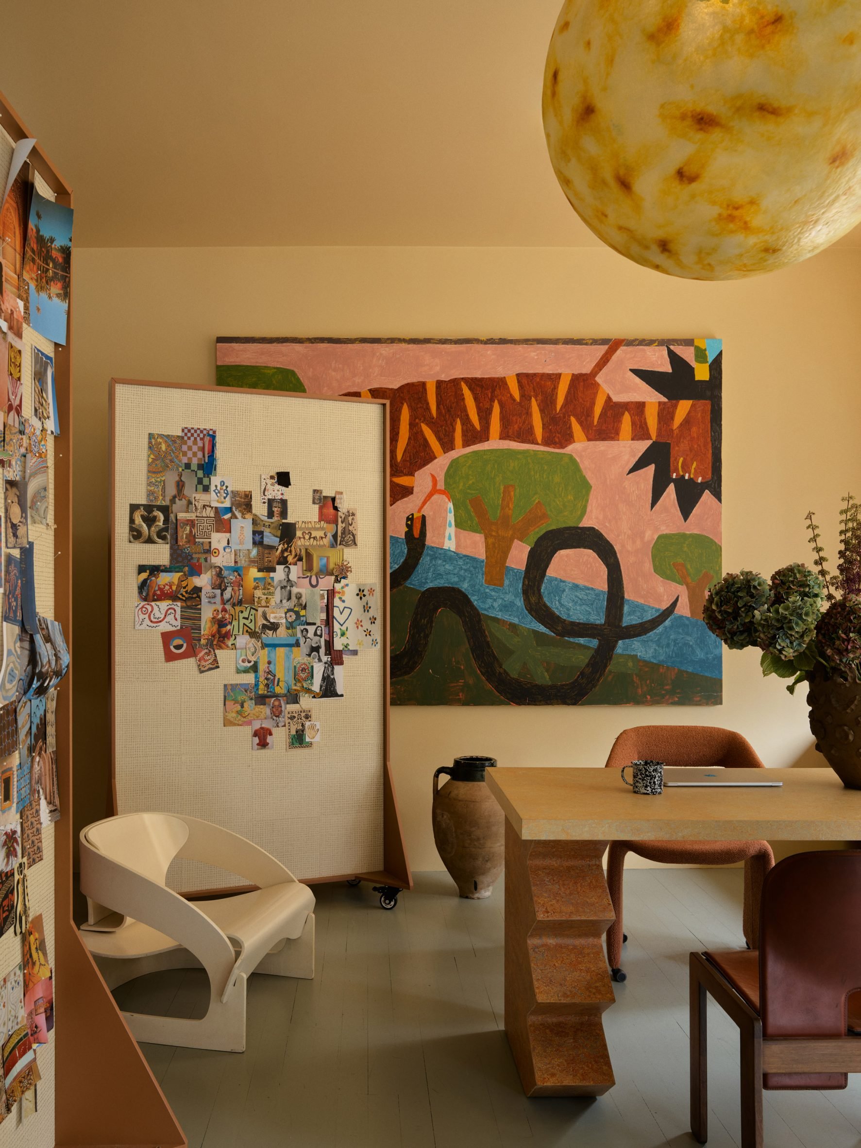 Inspiration board in Alemais office