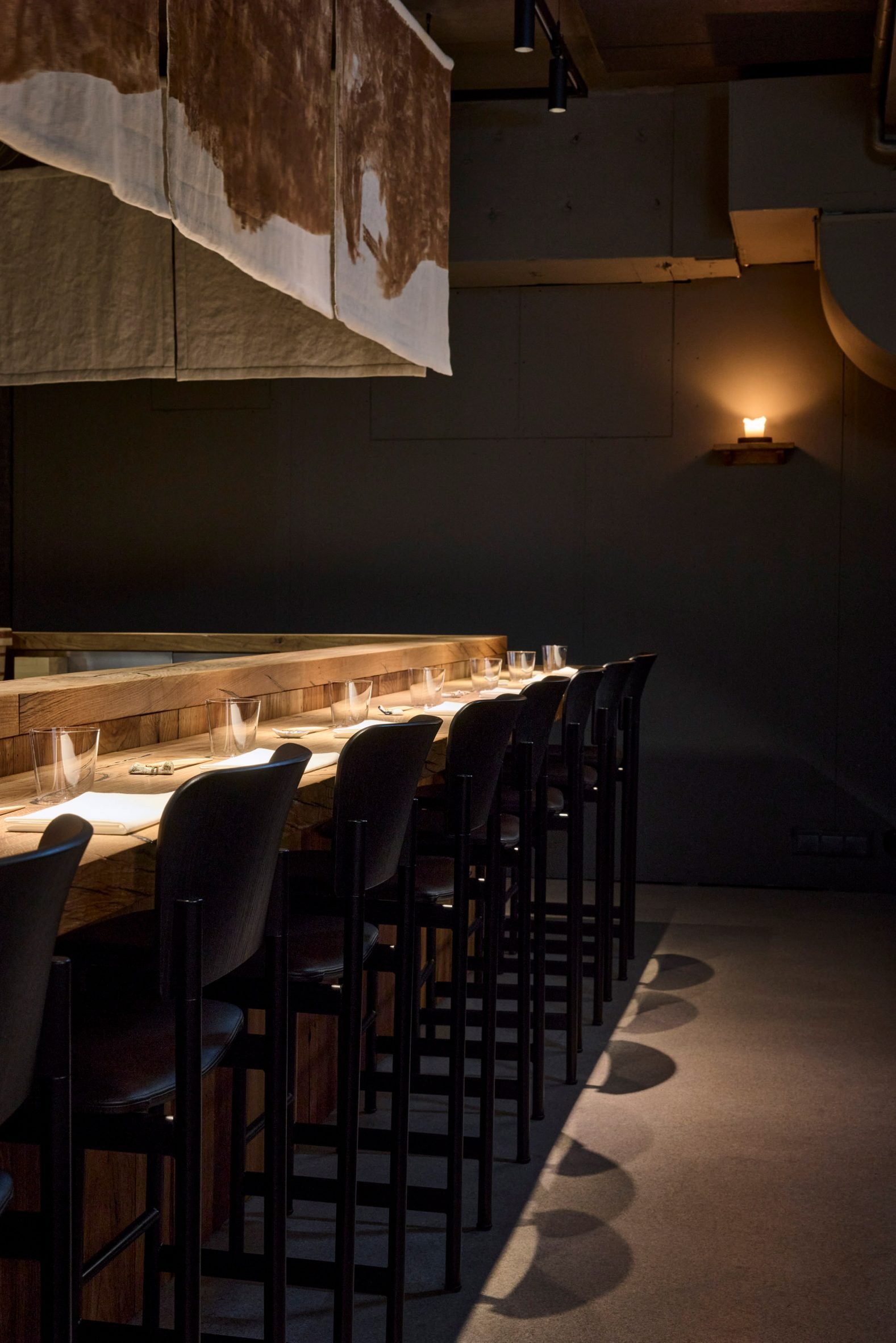 Counter at Shii restaurant in Helsinki by Joanna Laajisto
