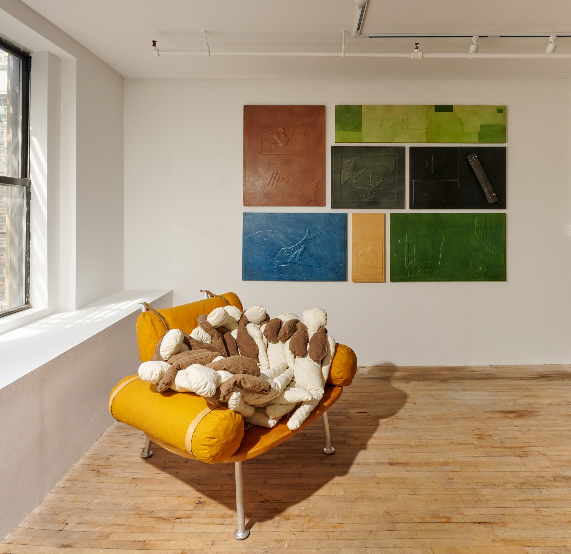 Colin Knigh collectible design show
